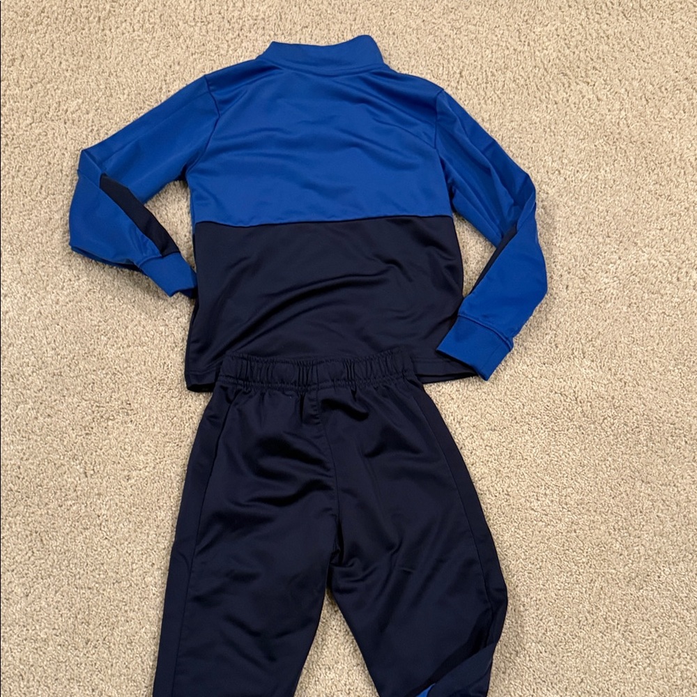 Nike Royal Blue and Navy Tracksuit, kids size 7 - Picture 6 of 6